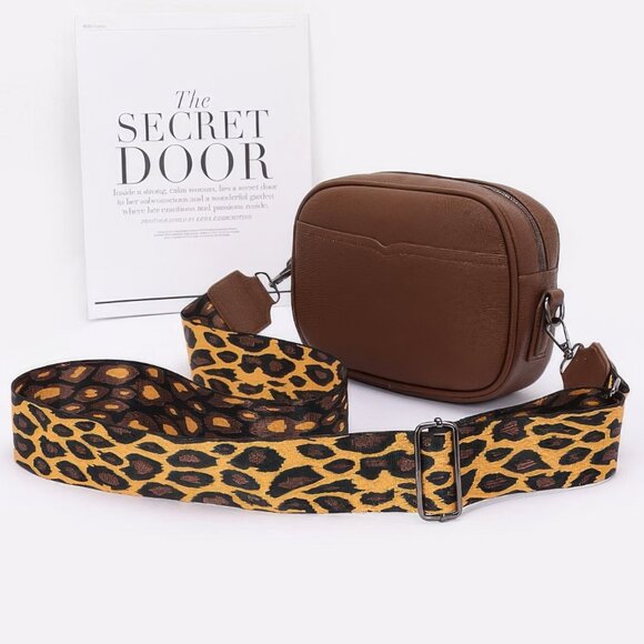 Faux Leather Camera Bag W/leopard Strap - Picture 1 of 5